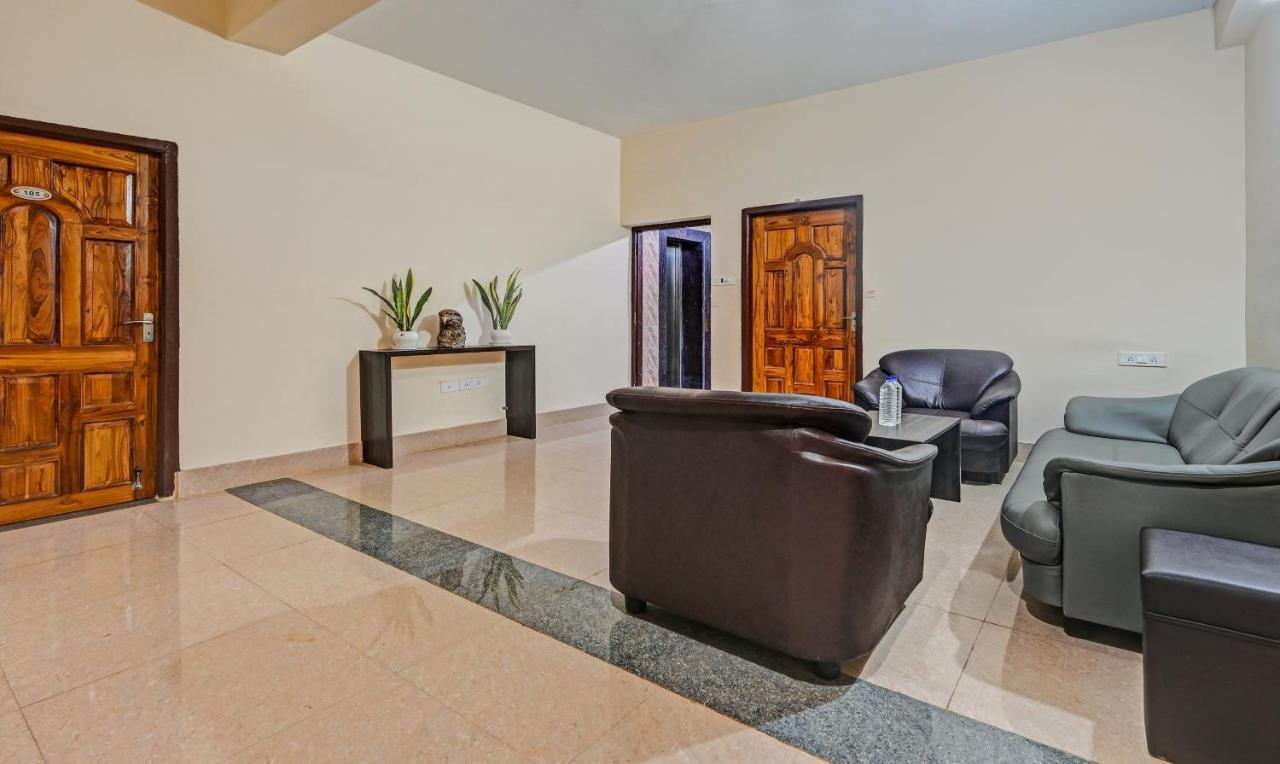 Treebo The Bollywood Hotel Bhubaneswar Ngoại thất bức ảnh